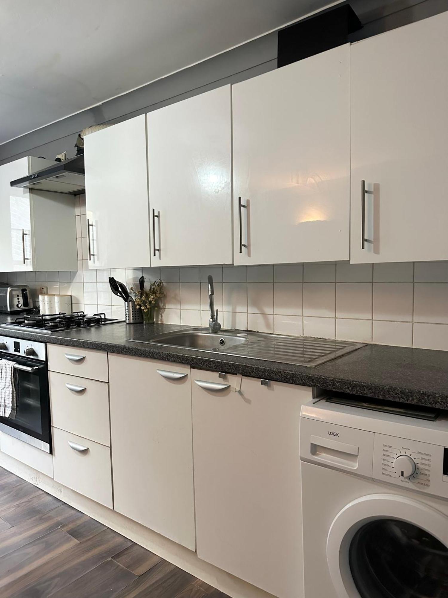 Luxury Room In A 4 Bedroom Flat! 4 Minutes Walk To Kingscross, St Pancras Londres Exterior foto